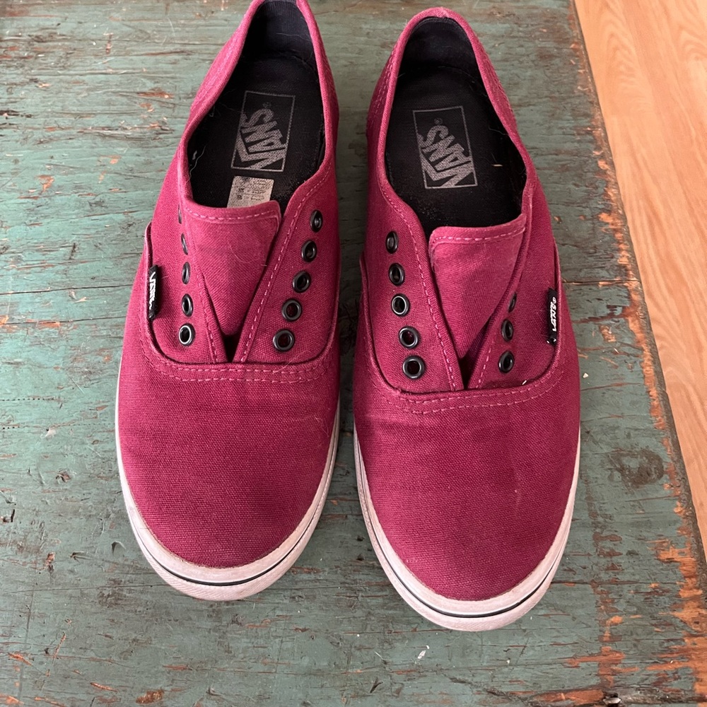 Vintage burgundy Vans